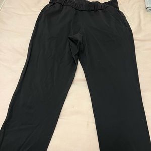 Lululemon on the fly pant.